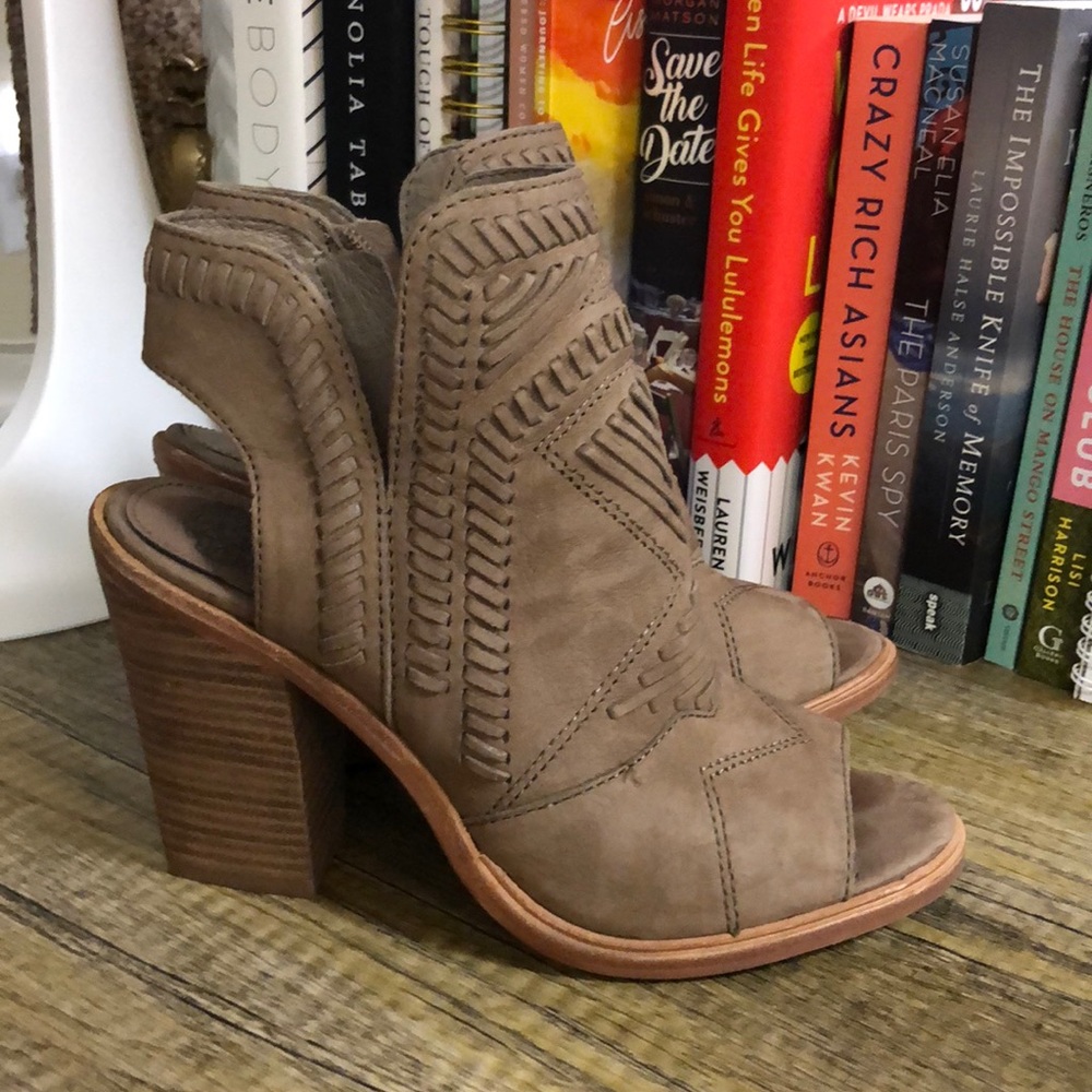 Vince Camuto heels!